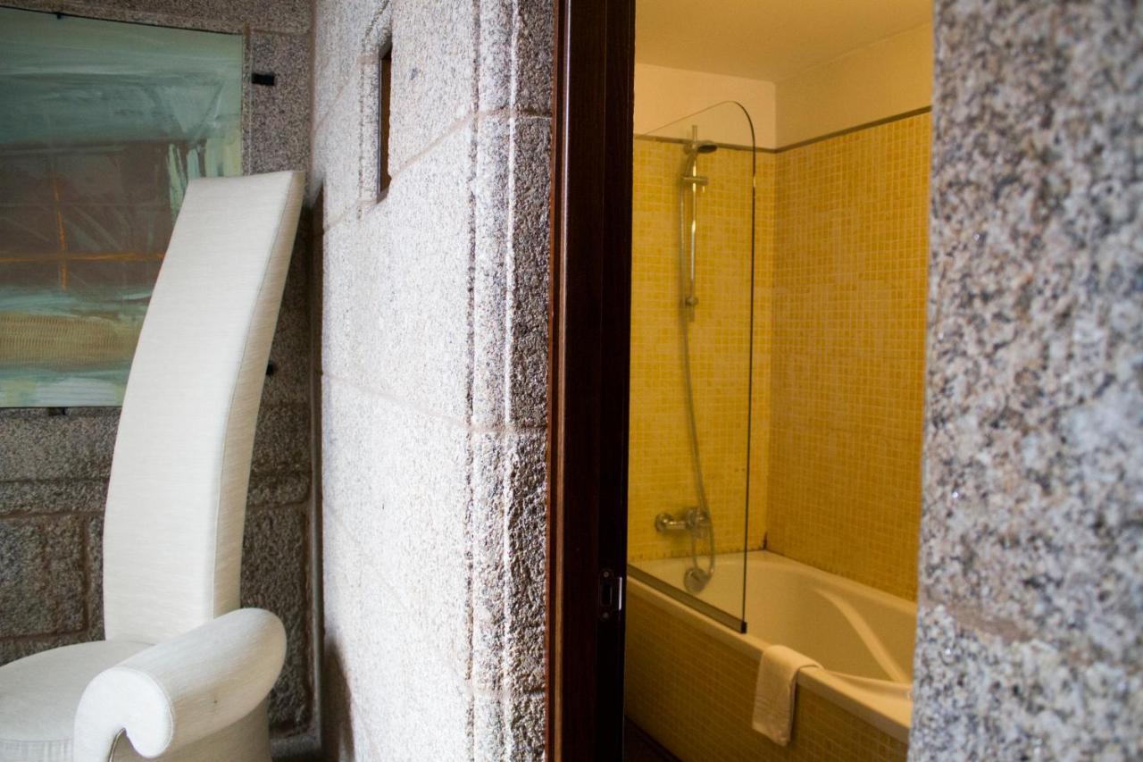 סנטיאגו דה קומפוסטלה Hotel A Tafona Do Peregrino מראה חיצוני תמונה