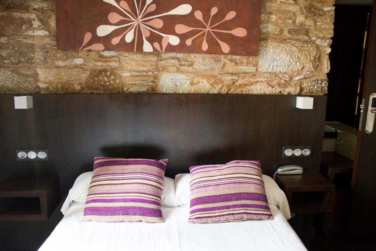 סנטיאגו דה קומפוסטלה Hotel A Tafona Do Peregrino מראה חיצוני תמונה